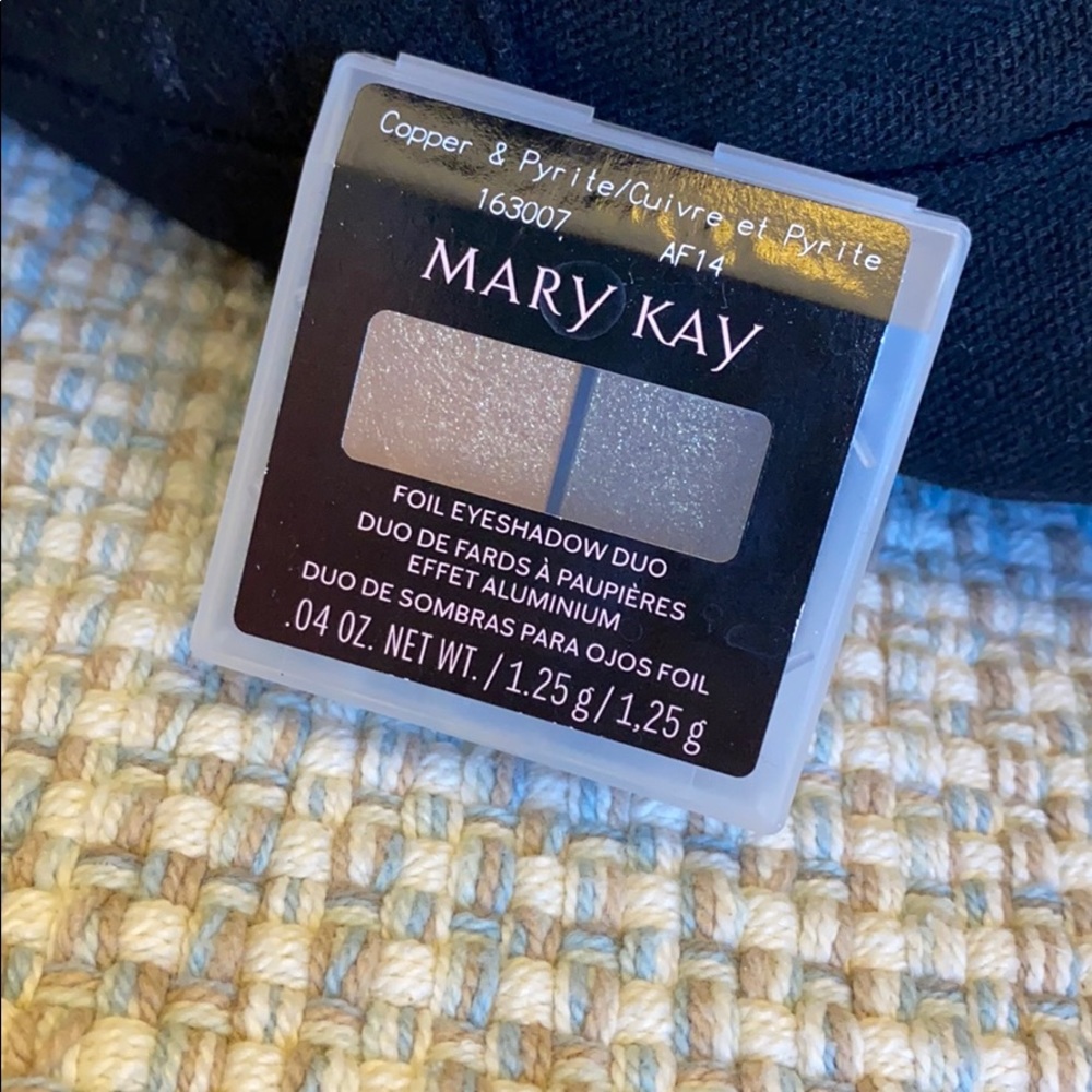 Mary Kay copper and pyrite eyeshadow duo ❣️
